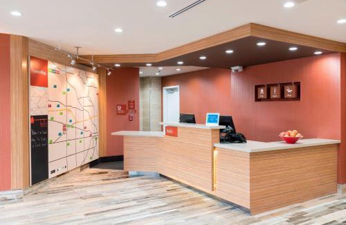 Ontario Hotel | TownePlace Suites by Marriott Ontario-Mansfield