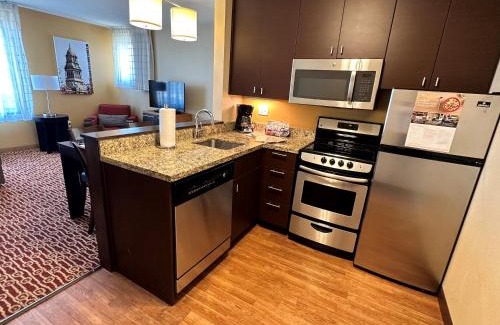 Troy Hotel | TownePlace Suites by Marriott Detroit Troy