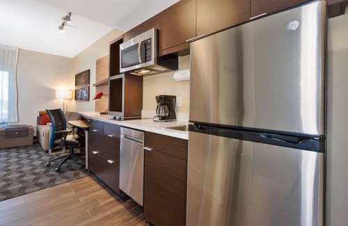 Grand Rapids Hotel | TownePlace Suites by Marriott Grand Rapids Airport Southeast