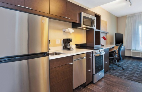 Grand Rapids Hotel | TownePlace Suites by Marriott Grand Rapids Airport Southeast