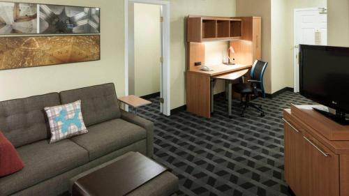 North Arlington Hotel | TownePlace Suites Dallas Arlington North