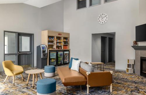 Dearborn Hotel | TownePlace Suites Detroit Dearborn