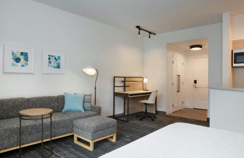 Survey Creek Hotel | TownePlace Suites Fort Lauderdale West