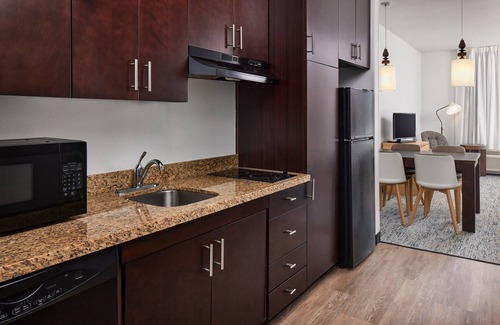 Garden City Hotel | TownePlace Suites Garden City