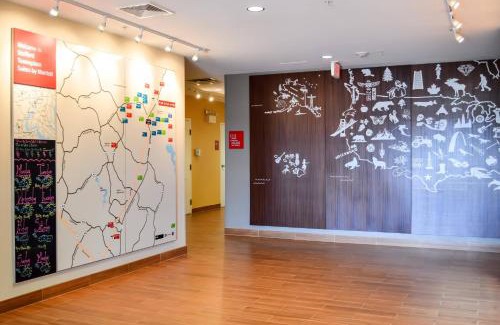 Aquia Harbour Hotel | TownePlace Suites Stafford