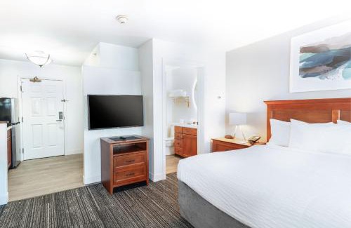 Aquia Harbour Hotel | TownePlace Suites Stafford