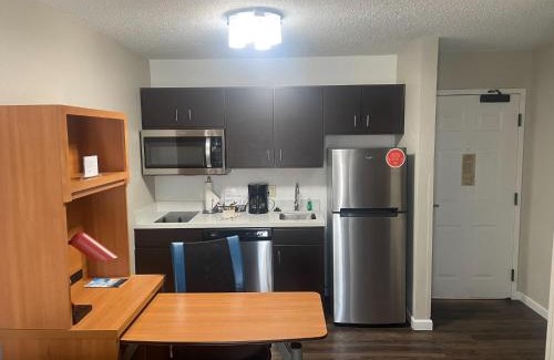 Greenwich Hotel | TownePlace Suites Wichita East