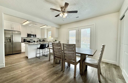 Glendale House | Townhome in Glendale, UT near Zion with hot tub