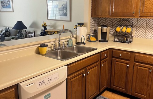 Wilmington House | Townhome in quiet community less than two miles from Wrightsville Beach
