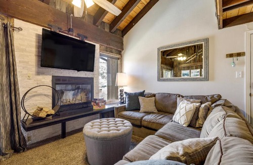 Brian Head House | Townhome with Mtn View - Walk to Brian Head Lifts!
