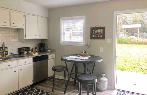 Grand Bay Apartment | Townhomes Near the Bay - #1