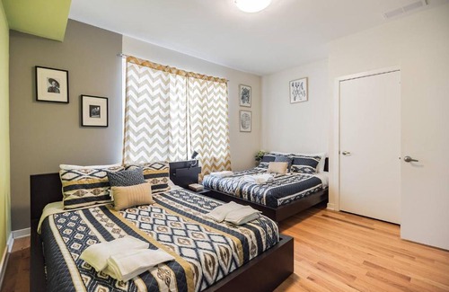 West Poplar Bed & Breakfast | Townhouse - 5 mins Center City -Convention Center