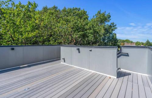 Southeast Apartment | Townhouse at Capitol Hill 4 with Rooftop