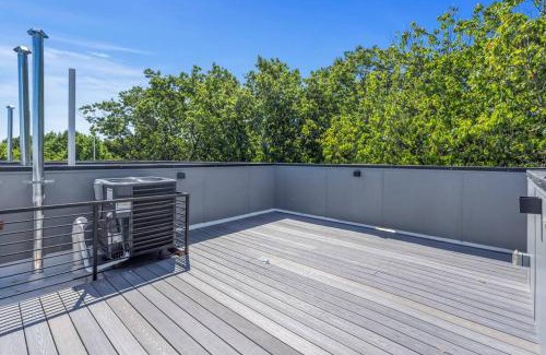 Southeast Apartment | Townhouse at Capitol Hill 4 with Rooftop