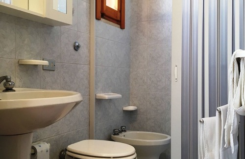 Roca Vecchia House | Townhouse in Roca Vecchia 350 m from the beach and 900 m from Poesia