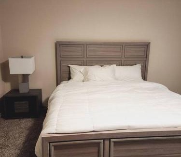 Grand Prairie House | Townhouse near AT&T stadium, Six Flags & Epic Waterpark