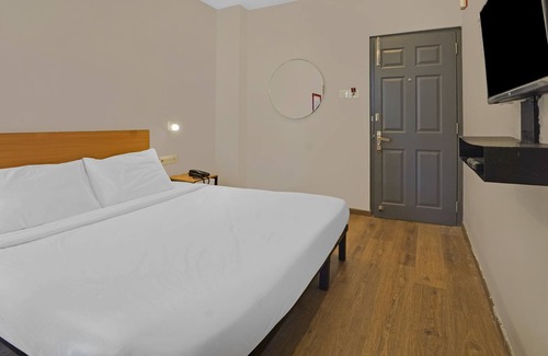 Perungudi Hotel | Townhouse OMR