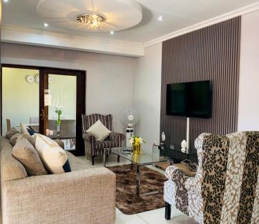Mahikeng Apartment | Townhouse on 6526 Boiketlo Street, Golfview