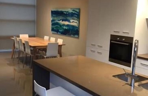 Barwon Heads House | Townhouse on Hitchcock Ave with FREE NBN WiFi