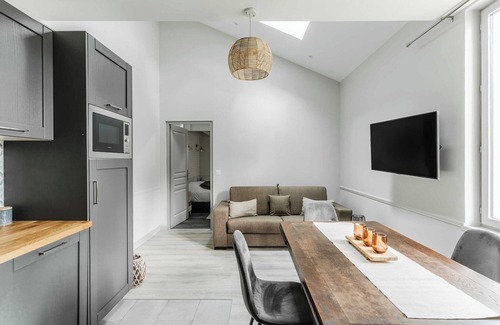 Deauville City Centre Apartment | Townhouse with garden 100m from Place Morny