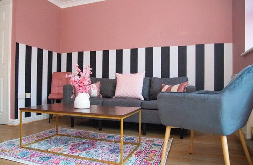 Ely Apartment | Townhouse with 2x parking spaces