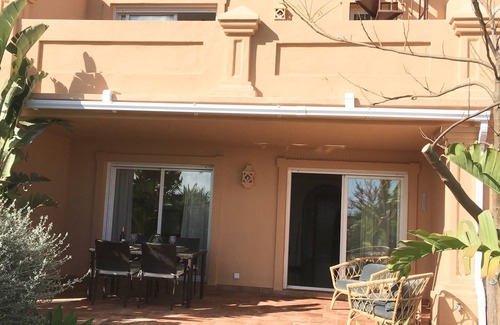 Buenas Noches House | Townhouse with sea view in Estepona near Marbella