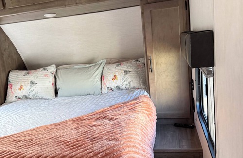 Brentwood House | Toy Hauler Vengence Rouge