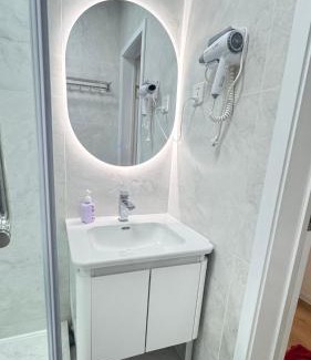 Sansar Apartment | TP Central Comfort, 2 Bedroom Apartment