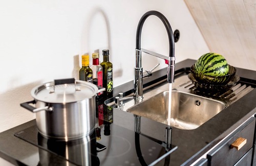 Sankt Olof Apartment | Trädgårdshuset i Sankt Olof