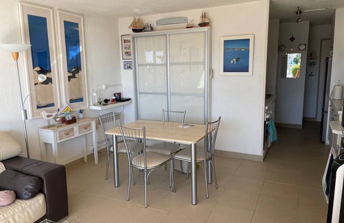 Saint-Cyprien Plage Apartment | Très bel Appartement 2 Chambres Grande Terrasse Piscine Parking Privé Lagune