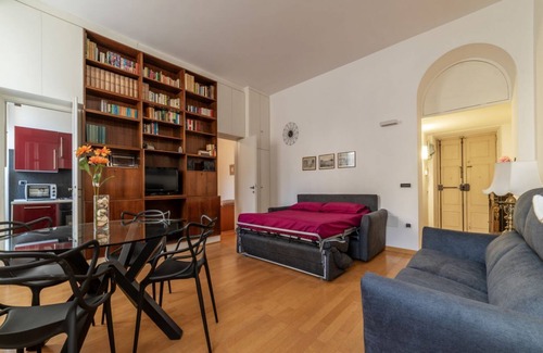 Rione XIV Borgo Apartment | Tra Castel Sant'angelo e Città del Vaticano Flat