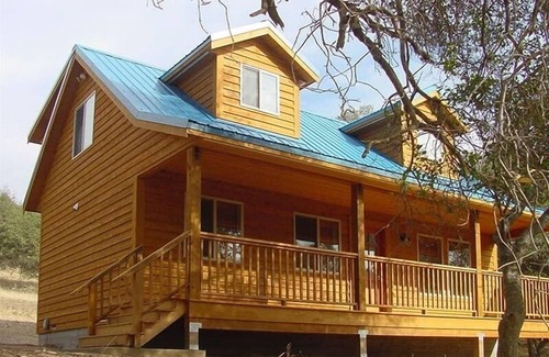 Mariposa Cabin | Trabucco Gardens - Yosemite Gold Country Stargazing Retreat!