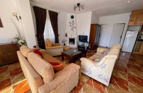 San Miguel de Salinas Villa | Traditional Villa with Private Pool SM591