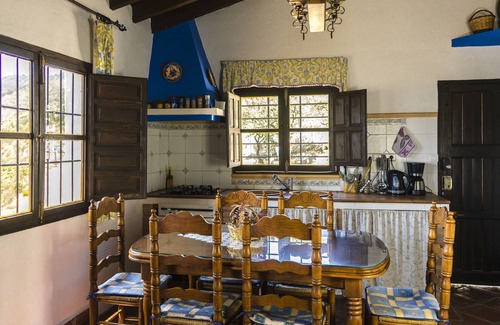El Borge Cottage | Traditional andalusian house/Long winter vacation offers !