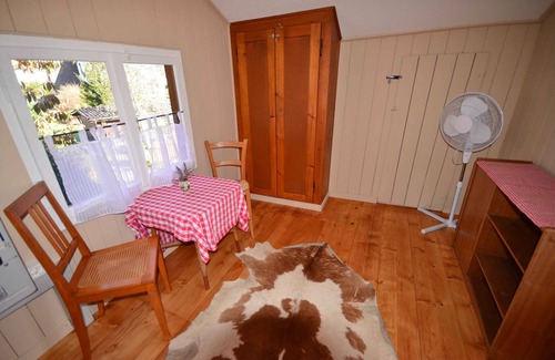 Unterseen Ski Chalet | Traditional Chalet with views of the Eiger, Monch & Jungfrau!