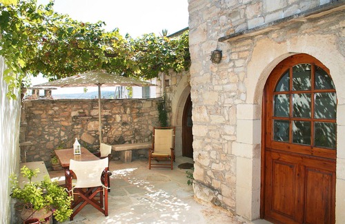 Douliana House | Traditional Cretan holiday home in nature- with private terrace
