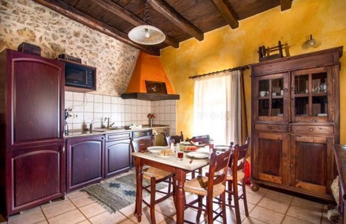Samonas Villa | Traditional Crete Villa | Villa Orange Diktamos | Stunning Views | 1 Bedroom |.