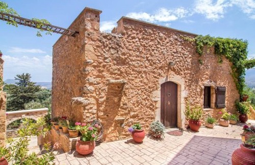 Samonas Villa | Traditional Crete Villa | Villa Orange Diktamos | Stunning Views | 1 Bedroom |.