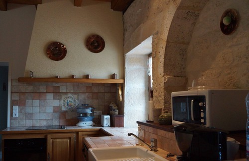 Monsaguel Cottage | Traditional farmhouse from the 18th century, renovated with pool, near Issigeac
