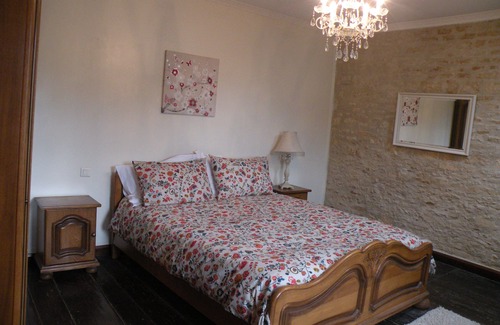 Chaunay Other | TRADITIONAL FARMHOUSE WITH PRIVATE POOL IN ENCLOSED COURTYARD