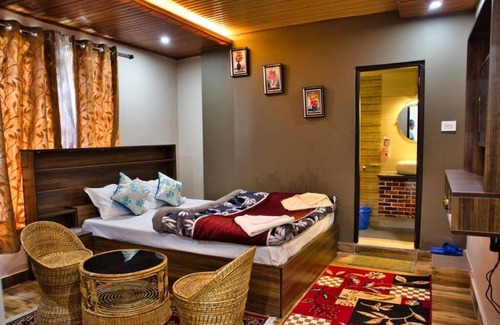 Karsiyang Hotel | TRADITIONAL HOTEL AND RESTAURANT