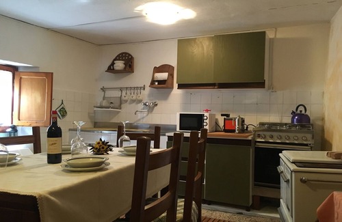Montefegatesi Apartment | traditional house for holidays in a tuscan rural village