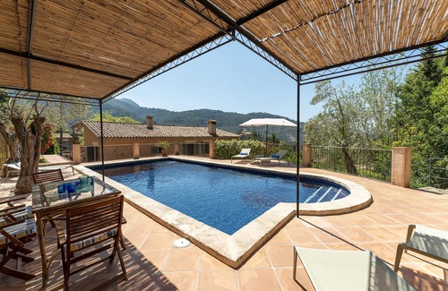 Deia House | TRADITIONAL HOUSE. IDEAL FOR FAMILY. PRIVATE POOL. WIFI WITH FIBER. A/C