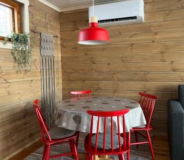 Sonka Ski Chalet | Traditional lakeside cottage