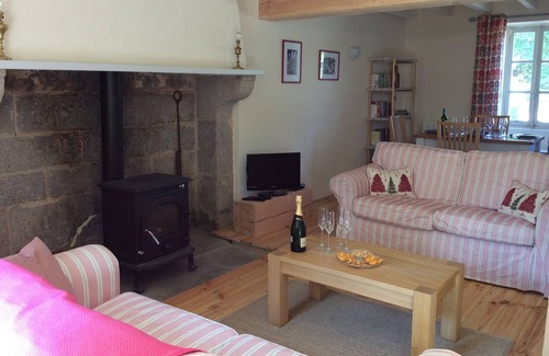 Saint-Domet Cottage | Traditional luxury cottage, peace and quite, fantastic night skies.