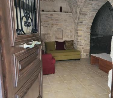 Kalamoti House | Traditional medieval Holiday House In Kalamoti