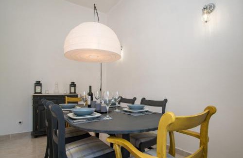 Gorjoes Villa | Traditional Countryside Quinta in Santa Barbara de Nexe