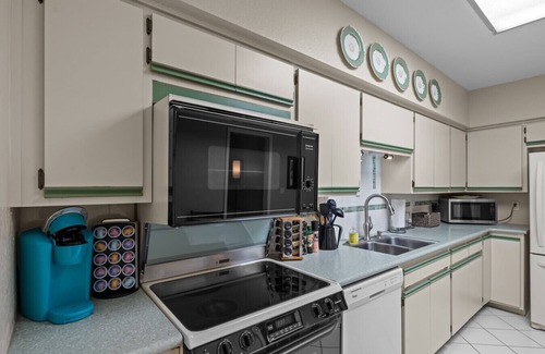 Cresta Loma Estates House | Traditional Pueblo Townhome