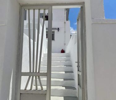 Rogon Apartment | Traditional SeamansHouse Kochilos