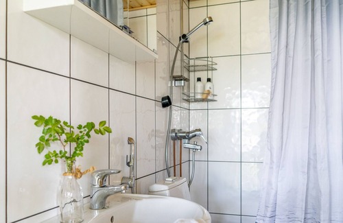 Raseborg House | Traditional Seaside Cottage